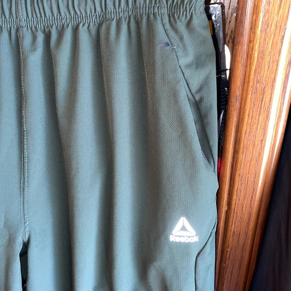 Reebok men’s training/running pants - Picture 2 of 4